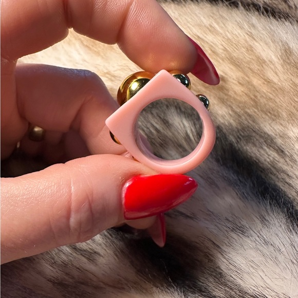 Retro Baby Pink Gold Bubble Resin Statement Ring - Picture 5 of 6